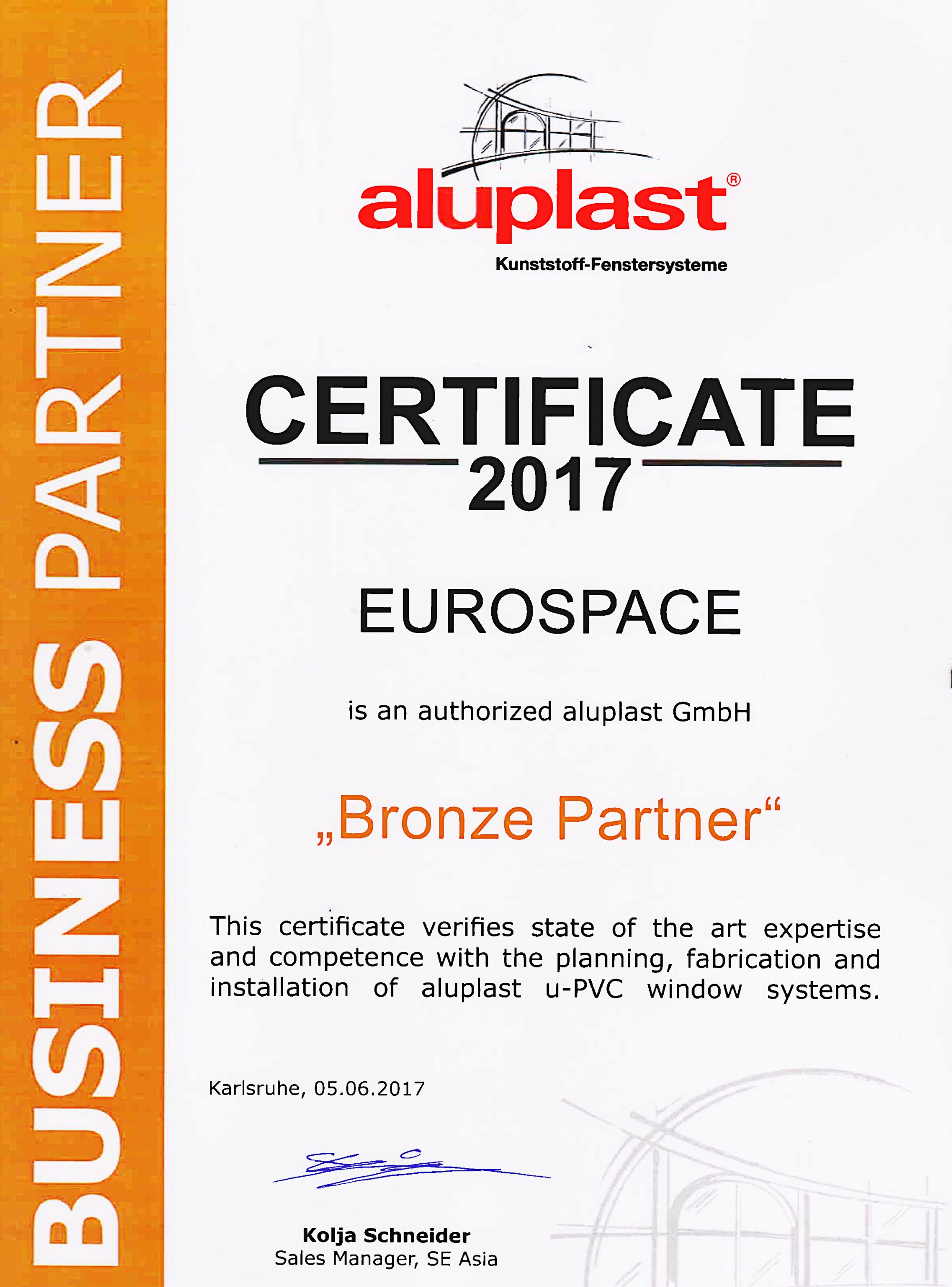 chung-nhan-aluplast