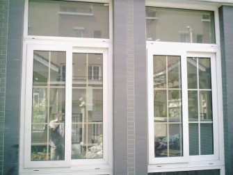 Cửa nhựa lõi thép bị xệ cánh và cách khắc phục