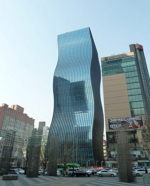 an-tuong-toa-nha-kinh-luon-song-o-seoul_1